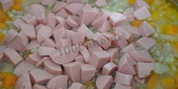 перловая каша с сосисками и овощами в мультиварке