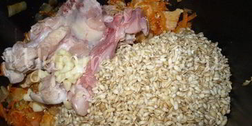 перловая каша с томатом и курицей из мультиварки