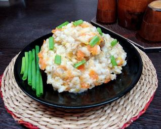 Перловая каша с тушенкой в мультиварке