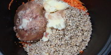 перловая каша с тушенкой в мультиварке