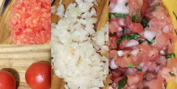 перловая каша с тушеной говядиной и конкассе из томатов