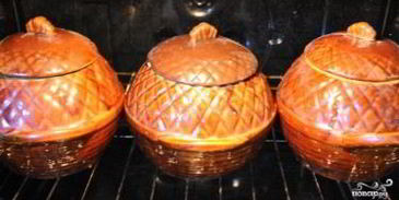 перловка с грибами в горшочке