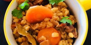 перловка с мясом и белыми грибами