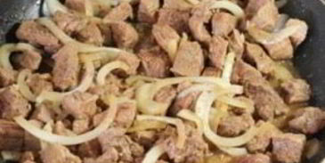 перловка с мясом в горшочке