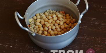 перловка с нутом и куриной грудкой