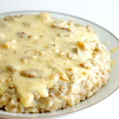 Перловка с соусом