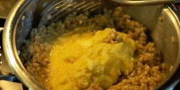 перловка с соусом