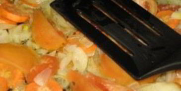 перловка со свининой в горшочках