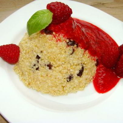 Пшенная каша с малиной