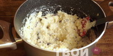 пшенная каша с творогом и изюмом