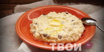пшенная каша с творогом и изюмом