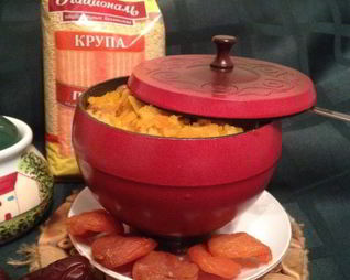 Пшенная каша с тыквой и сухофруктами