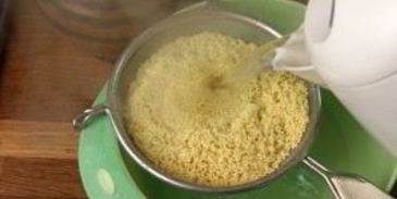 пшенная каша с тыквой в горшочке