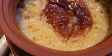 пшенная каша в горшочках