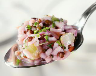 Рисовая каша с черной чечевицей