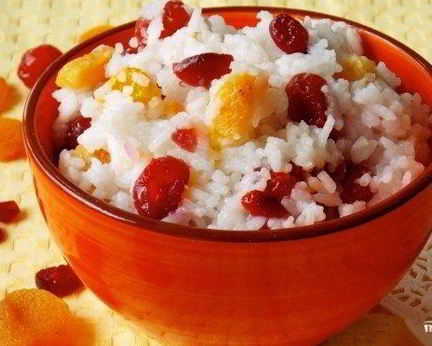 Рисовая каша с сухофруктами