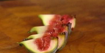 рисовая каша со свежим инжиром и пряностями