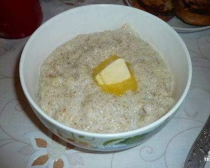 Ячневая каша на молоке