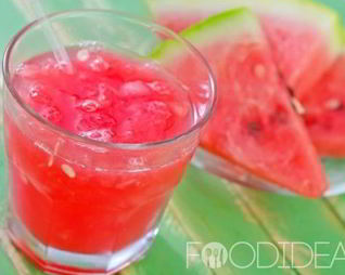 Алкогольный коктейль с арбузом