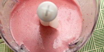 бананово-клубничный коктейль