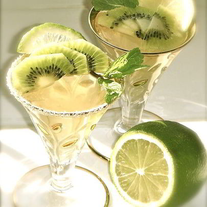 Мятное желе из зеленого чая с киви