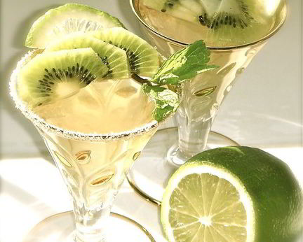 Мятное желе из зеленого чая с киви