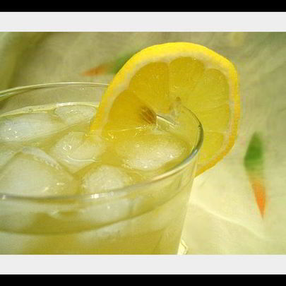 Освежающий чай с лимоном