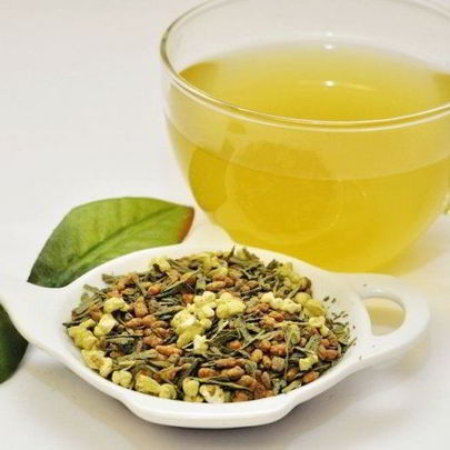 Зеленый чай с жареным рисом