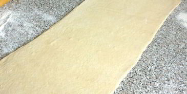 датские булочки с пеканом и кленовым сиропом