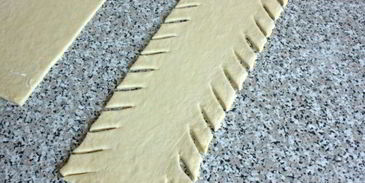 датские булочки с пеканом и кленовым сиропом