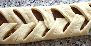 датские булочки с пеканом и кленовым сиропом