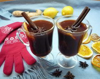 Безалкогольный глинтвейн с курагой и черносливом