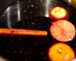 Глинтвейн с мандаринами и корицей