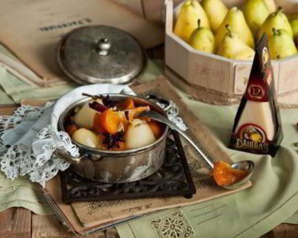 Груши, томленные в пряном сиропе с мандаринами