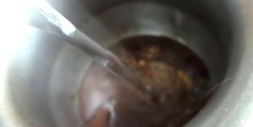 карамельный кофе под сливочной шапочкой