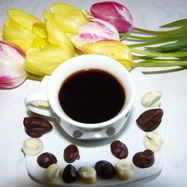 Рецепт Кофе с миндалем и кофейные зернышки в шоколаде