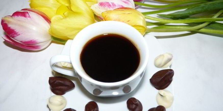 Рецепт кофе с миндалем и кофейные зернышки в шоколаде