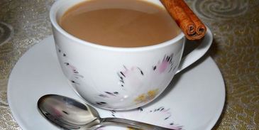 кофе с пряностями и молоком