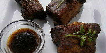 свиные ребрышки с кофейным соусом