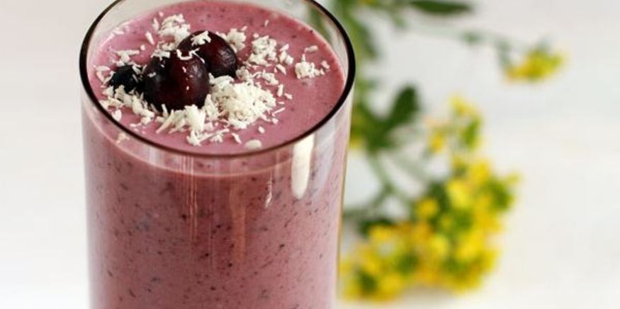 Рецепт кокосового коктейля с ягодами