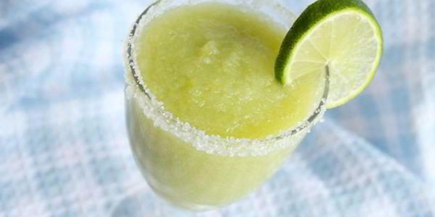 Рецепт коктейля из яблока и сельдерея