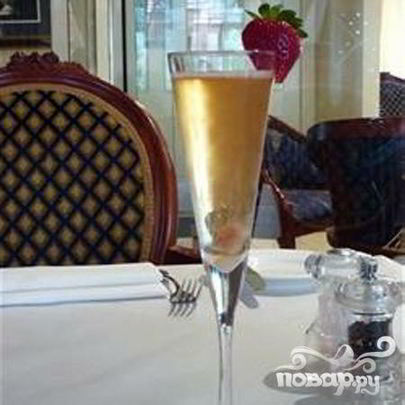 Коктейль с игристым вином