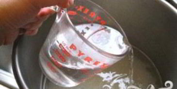 коктейль с клубникой и базиликом