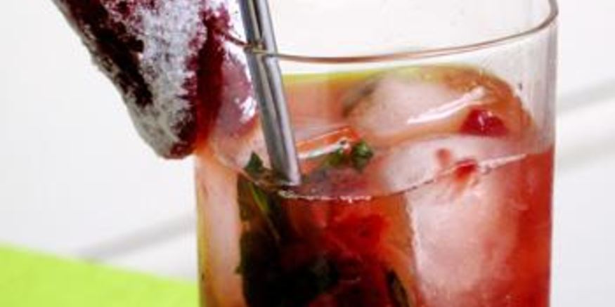 Рецепт весеннего клубничного коктейля