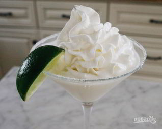 Алкогольный коктейль со сливками