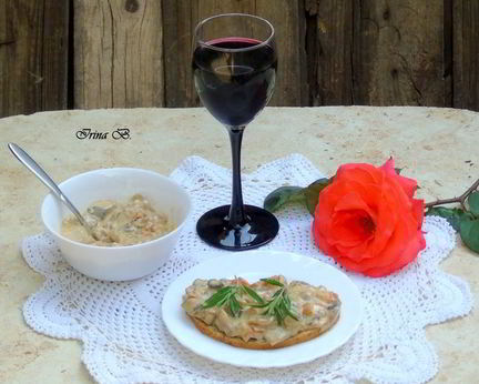 Грибное соте с вином и горгонзолой