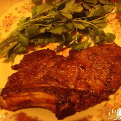 Свиная корейка с вином и специями