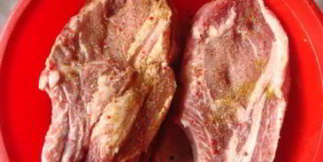 свиная корейка с вином и специями