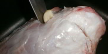 свиная рулька с вином марсала