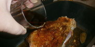 свиная рулька с вином марсала